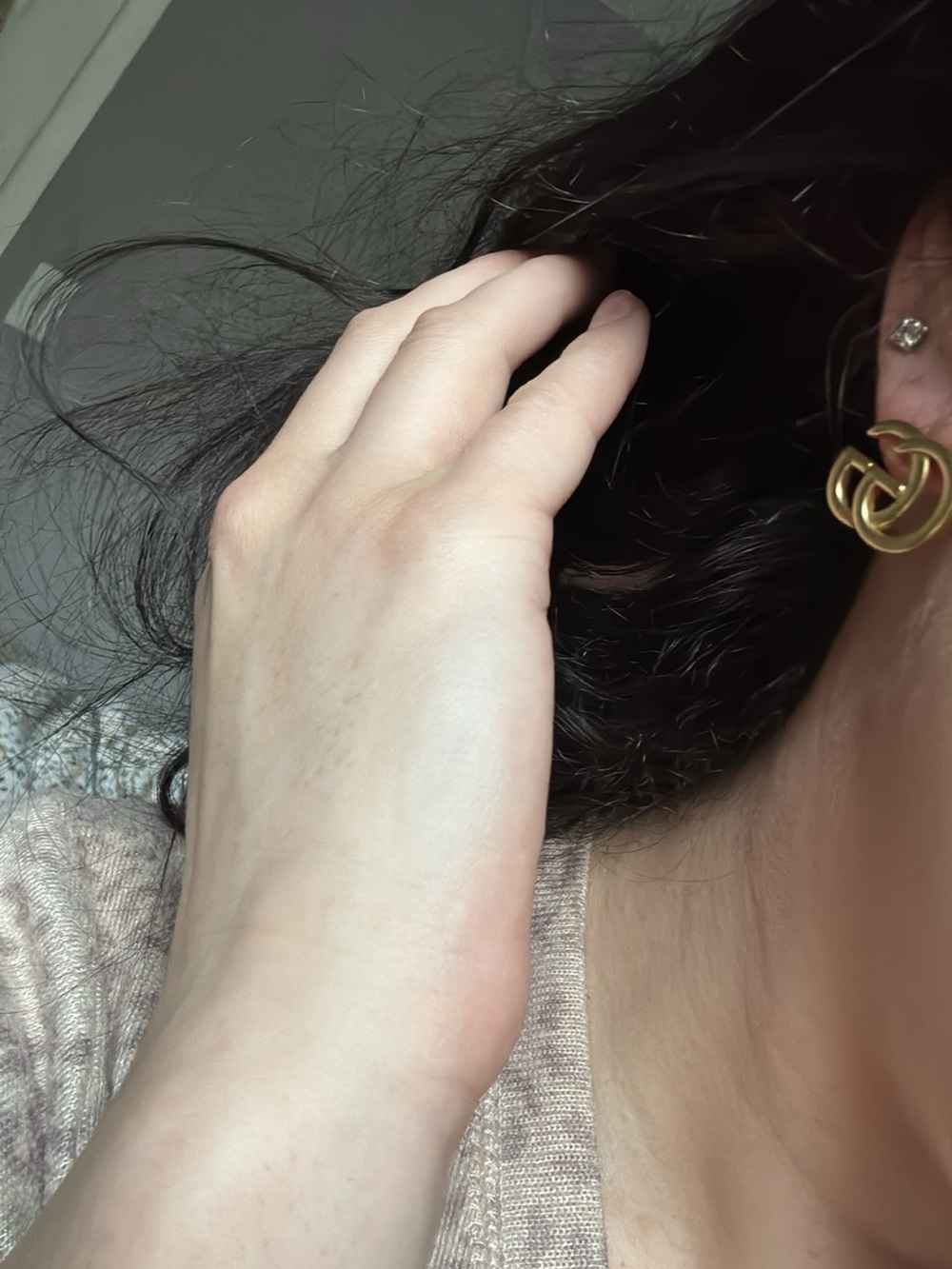 Gucci Gold Double G Logo Earrings - Picture 3 of 5